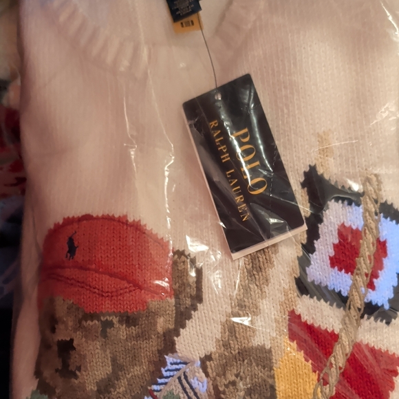 Ralph Lauren Cream Sweater with Bear and Red Accents - Picture 2 of 3